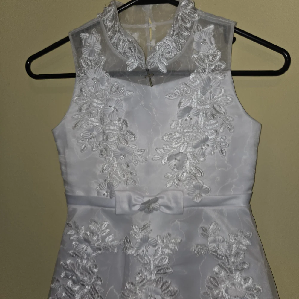 Bonnie Jean White Floral Embroidered Dress First Communion Flower Girl Dress